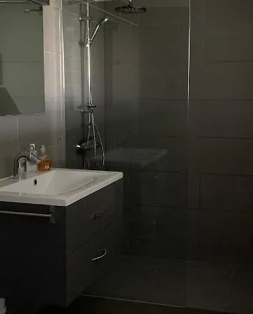 Holiday home Huisje Aan Het Water, Omgeving Amsterdam *